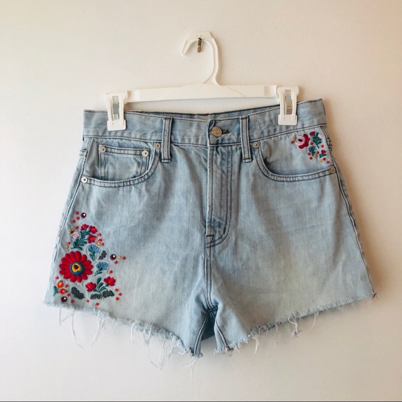 Madewell Pants - Madewell embroidered denim shorts